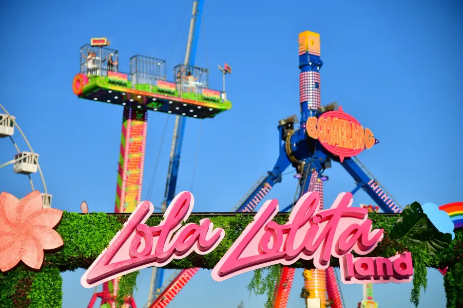 Lola Lolita Land.
